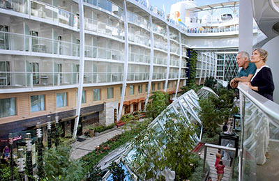 Harmony of the Seas - Manzaralı Central Park Balkonlu Kabin (C1)